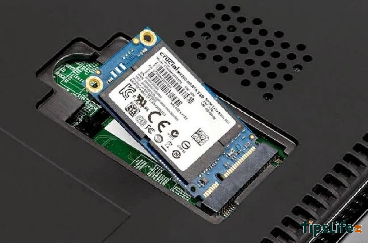 El SSD mSATA es conveniente para que los usuarios lo instalen en dispositivos